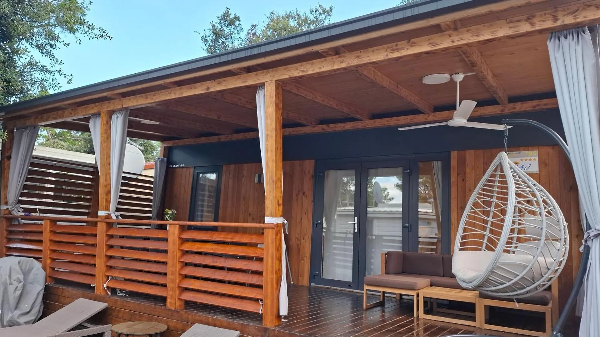 Mobile Home Naj Biograd Na Moru
